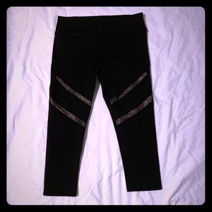 Fabletics Alessia capri size small